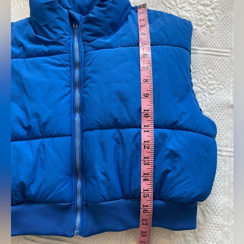 Butter-Melon Cropped Puffer Vest Cobalt/Royal Blue Medium - Picture 9 of 10
